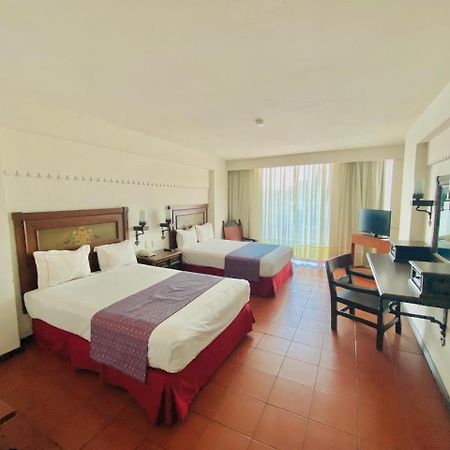 Hotel Fenix Γκουανταλαχάρα Εξωτερικό φωτογραφία