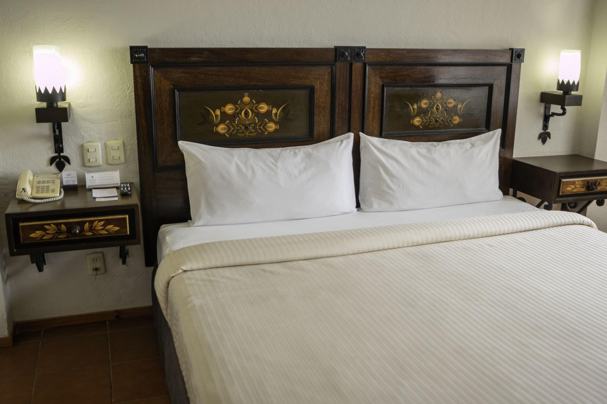 Hotel Fenix Γκουανταλαχάρα Εξωτερικό φωτογραφία