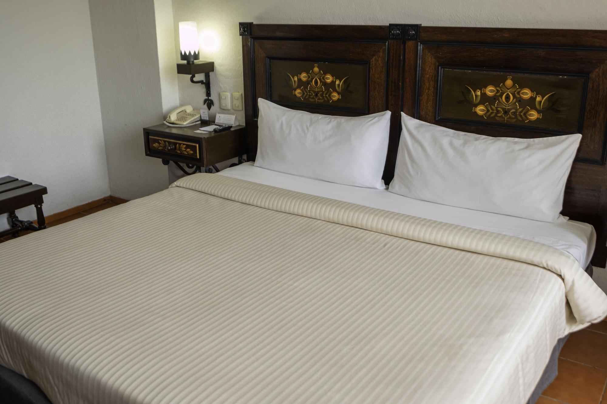 Hotel Fenix Γκουανταλαχάρα Εξωτερικό φωτογραφία