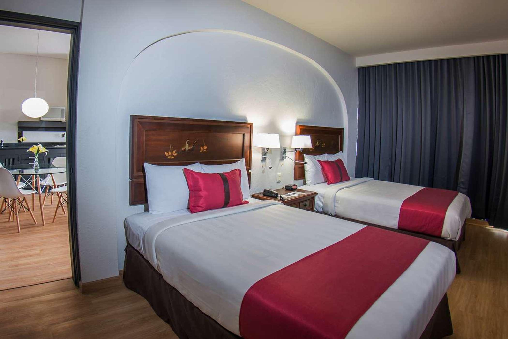 Hotel Fenix Γκουανταλαχάρα Εξωτερικό φωτογραφία
