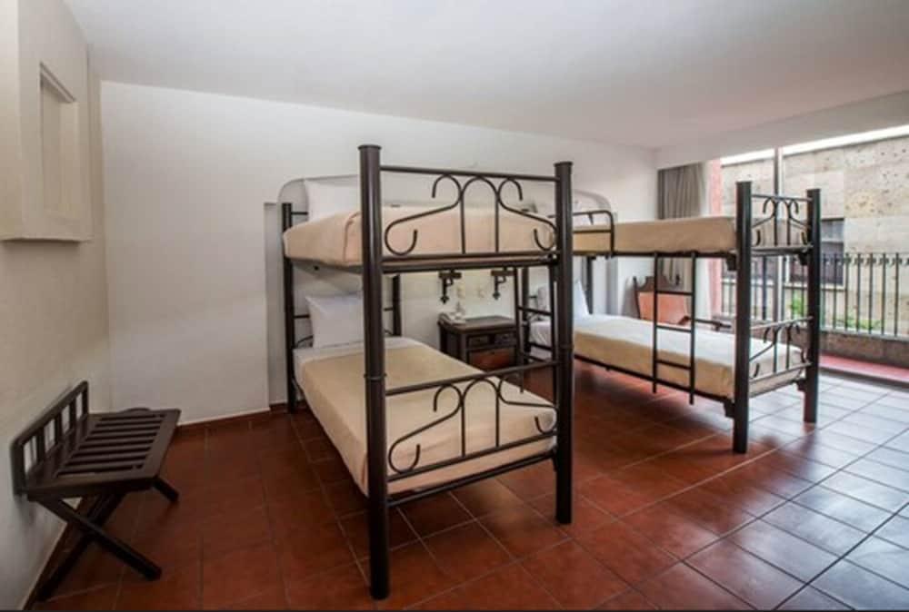 Hotel Fenix Γκουανταλαχάρα Εξωτερικό φωτογραφία
