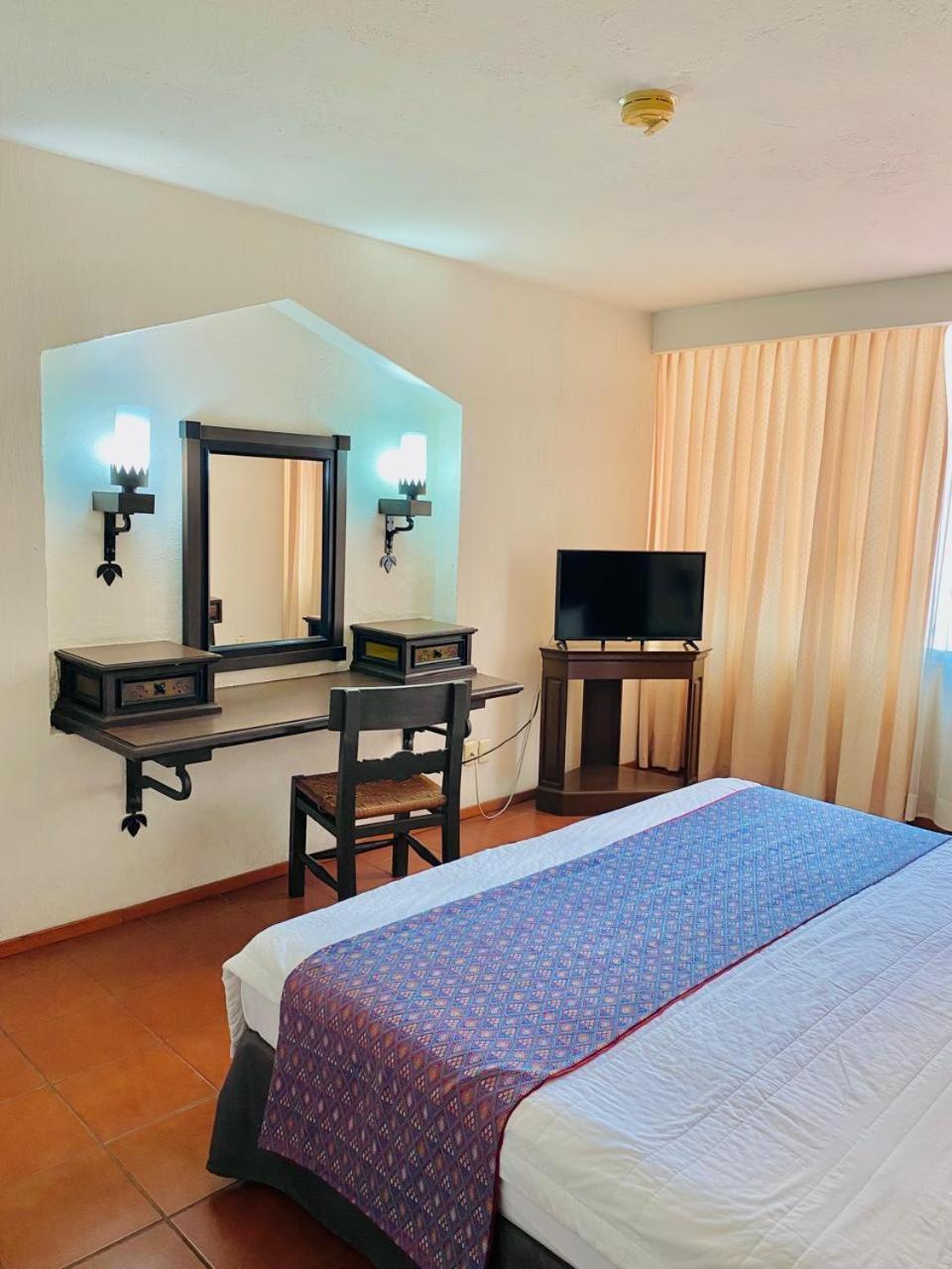 Hotel Fenix Γκουανταλαχάρα Εξωτερικό φωτογραφία